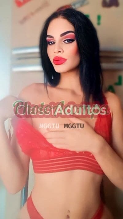 Larrisa — travesti em Araraquara