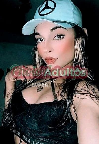 Lavínia — travesti em Guarujá