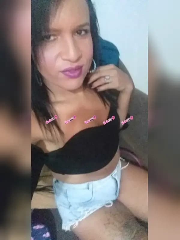 Luyza — travesti em Nanuque