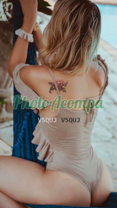 Travesti acompanhante imagem original em Porto Alegre (6) — Mél Annye