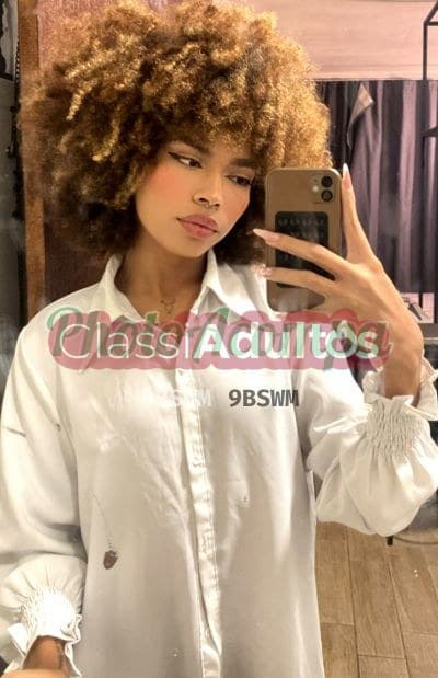 Travesti acompanhante imagem do anúncio em Curitiba — Mellzinha