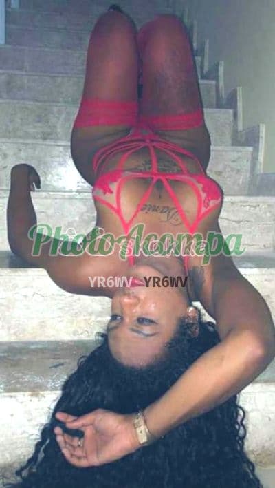 Travesti acompanhante em Guarulhos — oral sem camisinha, foto 4 de Tayná