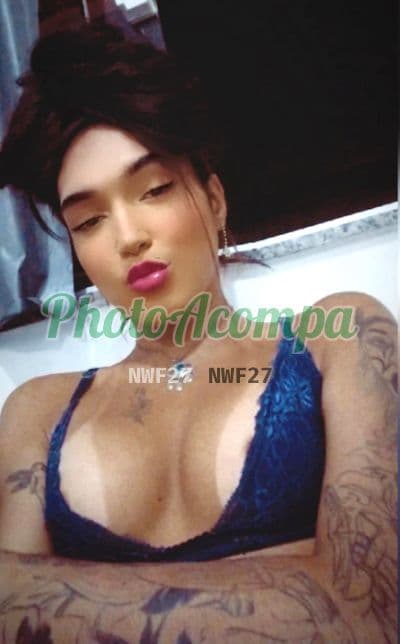 Travesti acompanhante em São Gonçalo com beijo na boca (2) — Transex