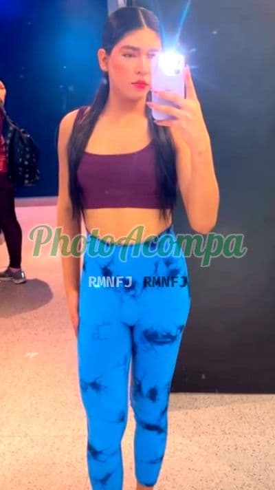 Travesti acompanhante em Manaus com beijo grego (4) — Victória