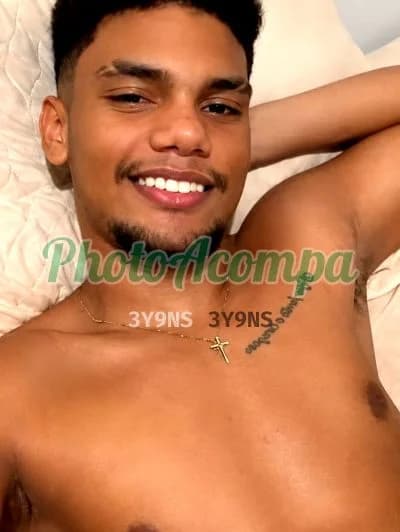 Alex — garoto de programa e acompanhante masculino em Manaus