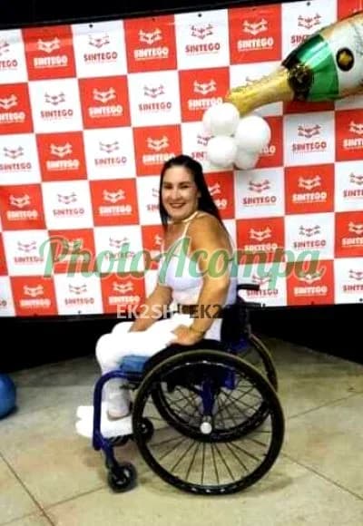 CADEIRANTE Paula Ferraz — acompanhante em Aparecida de Goiânia