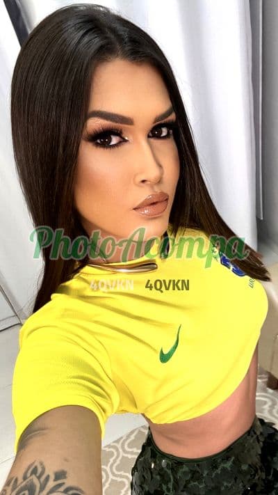 Daryellyy — travesti em Fortaleza