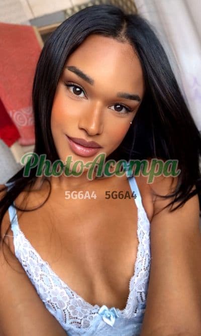 Gabyzinha — travesti em Uberlândia