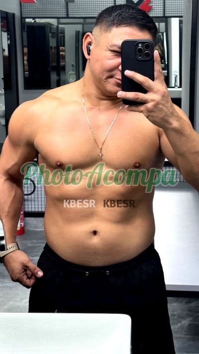 Jean — acompanhante masculino em Blumenau