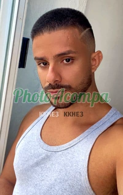 Lorenzo Fernandes — acompanhante masculino em Salvador