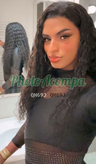 Juliana — travesti em Nova Iguaçu