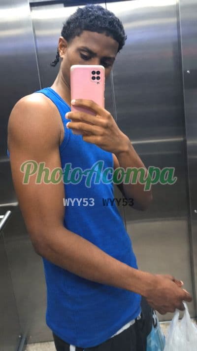 Preto — garoto de programa e acompanhante masculino em Recife