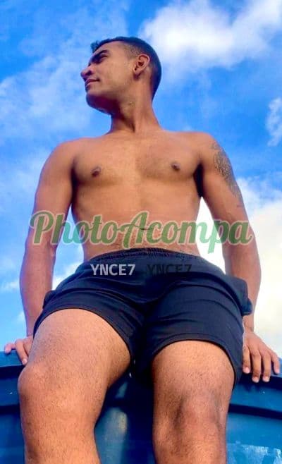 Teseu — acompanhante masculino em Salvador