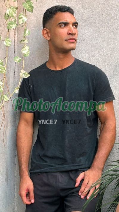 Teseu — acompanhante masculino em Salvador
