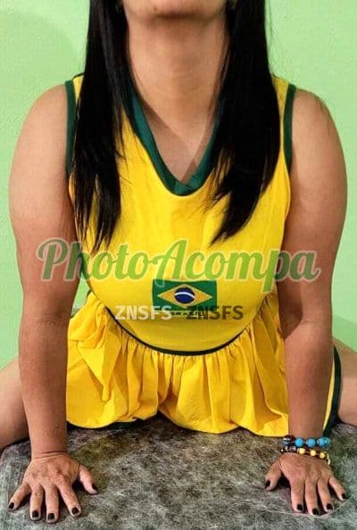 Acompanhante em Belo Horizonte com beijo na boca (2) — Alice Peludinha