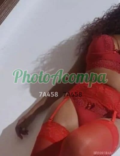 Acompanhante em Rio de Janeiro com beijo na boca (2) — Alícia