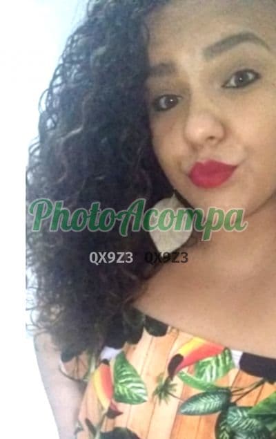 Acompanhante de seios naturais em Praia Grande (3) — Aline Mineirinha