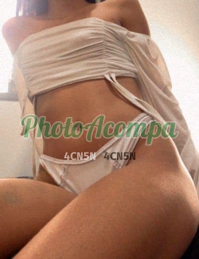 Acompanhante em Uberlândia com beijo na boca (2) — Ana Clara