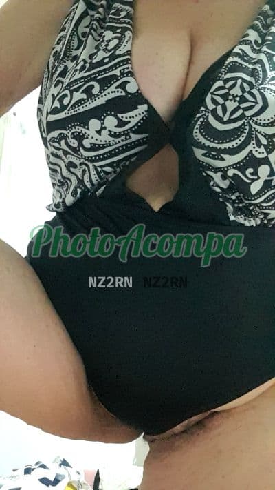 Acompanhante de seios naturais em São Paulo (6) — Angelina e amiga