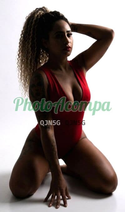 Acompanhante mignon em Águas Lindas de Goiás, foto 2 de Cachos Dourados