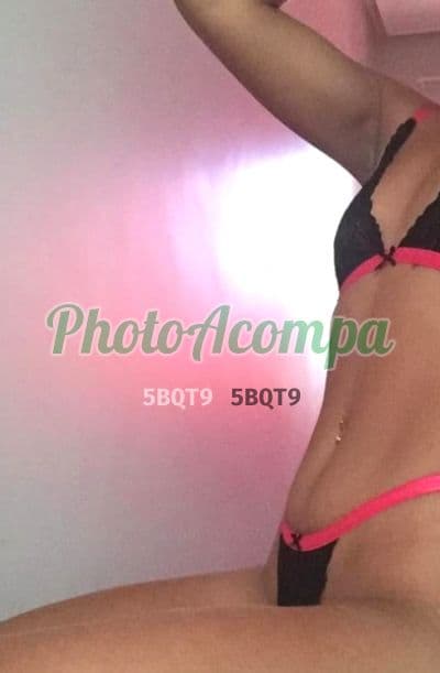 Acompanhante em São Carlos com beijo grego (4) — Camila
