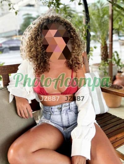 Acompanhante magra em Japeri (3) — Camila Silva