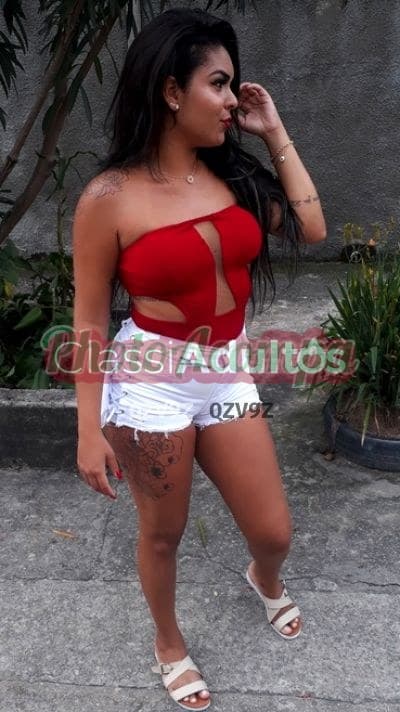 Acompanhante morena em Rio de Janeiro — Carolina