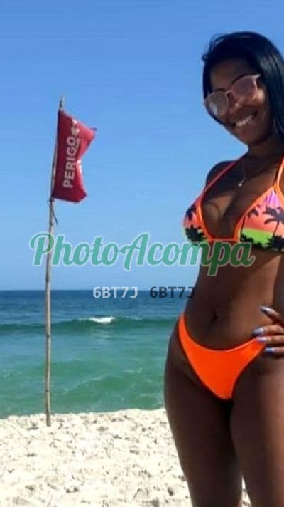 Acompanhante em Nova Iguaçu com beijo grego (2) — Caroline