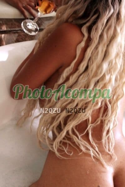 Acompanhante peituda em Taguatinga (3) — Crystal
