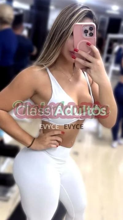 Acompanhante loira em Caraguatatuba — Fernanda Vasconcelos