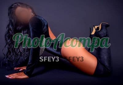 Acompanhante magra em Confresa (3) — Isabella Trajano