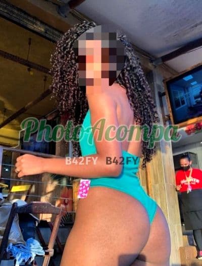 Acompanhante de seios naturais em Rio de Janeiro, foto 3 de Julia Beatriz