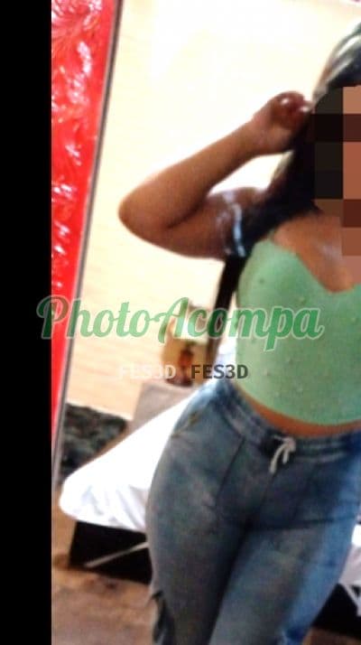 Acompanhante em Porto Alegre com beijo na boca (2) — Júlia Brescowitt