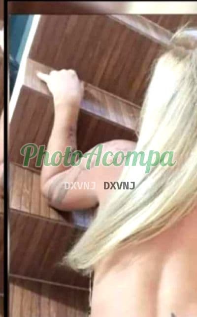 Acompanhante em Rio de Janeiro com beijo na boca (2) — Karem