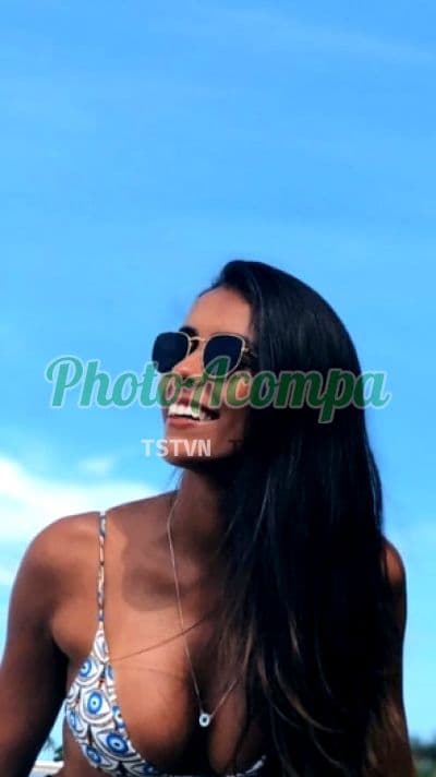 Acompanhante em Guarulhos com beijo grego (2) — Karol Freitas