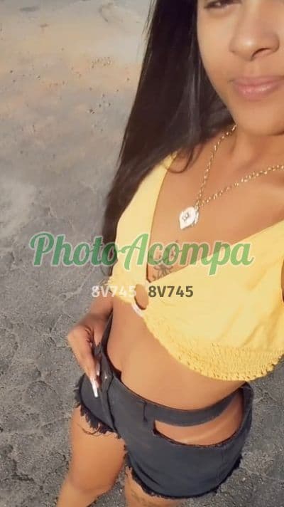 Acompanhante em Rio de Janeiro com beijo na boca (2) — Larissa Ninfeta