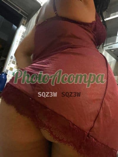 Acompanhante em Praia Grande com beijo na boca (2) — Lívia