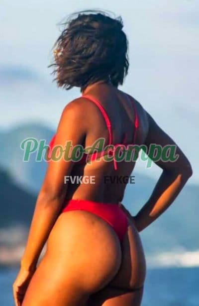 Acompanhante de seios naturais em Rio de Janeiro (5) — Lunna Miranda
