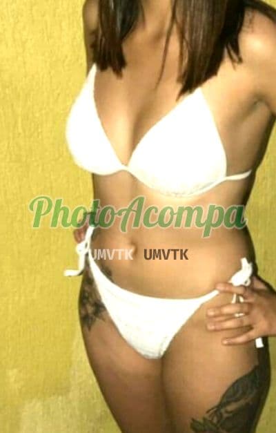 Acompanhante em Praia Grande com beijo na boca (2) — Mia