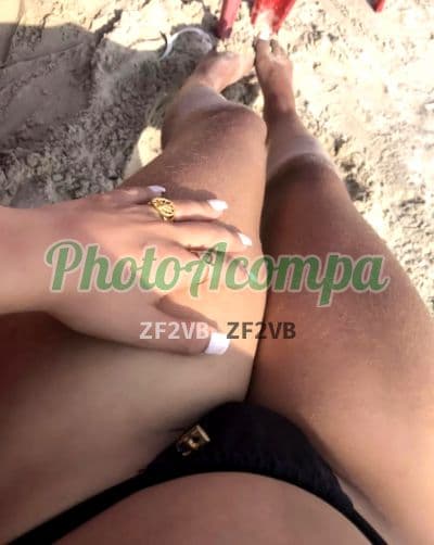 Acompanhante em São Paulo com beijo na boca (2) — Mirella
