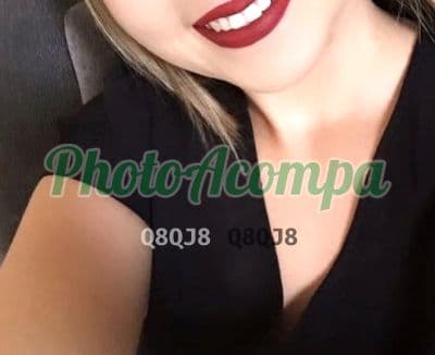 Acompanhante em Curitiba com beijo na boca (2) — Nicole