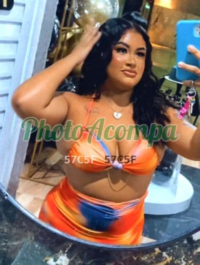 Acompanhante em Macaé com beijo grego (2) — Nycolle