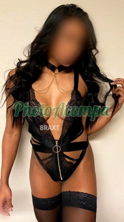 Acompanhante em Campinas com beijo grego (2) — Poliana Macedo