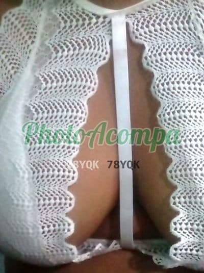 Acompanhante de seios naturais em Suzano (3) — Rebeca