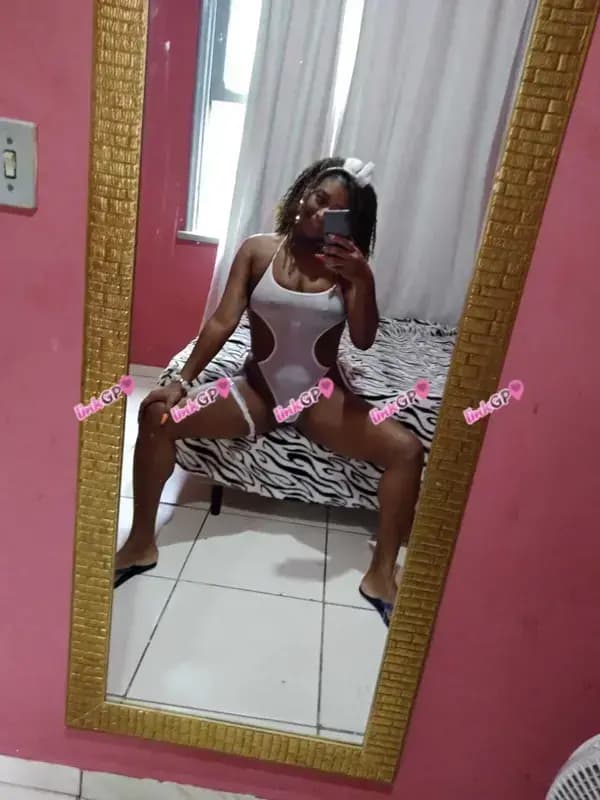 Acompanhante apertadinha em Congonhas
