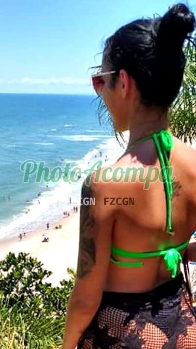 Acompanhante em Suzano com beijo grego (2) — Tatyane