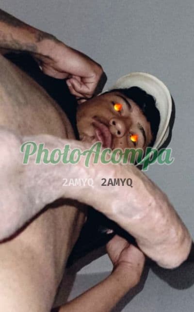 Acompanhante masculino em Anápolis com beijo grego (2) — Adão