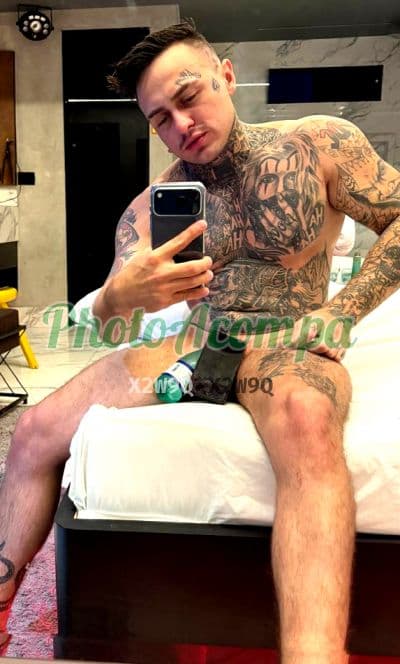 Acompanhante masculino em São Paulo com beijo grego (6) — Ale Linhares