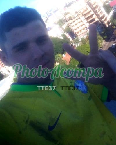 Acompanhante masculino em Porto Alegre com beijo grego (2) — André