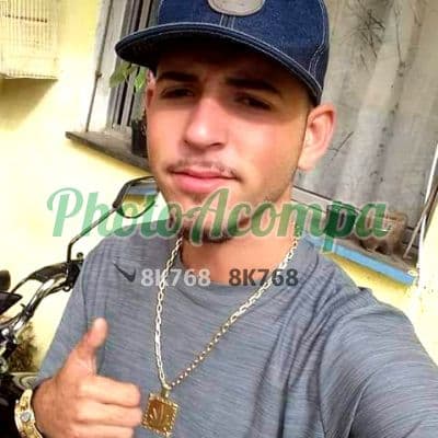 Acompanhante masculino em Rio de Janeiro com beijo grego (2) — Carlão
